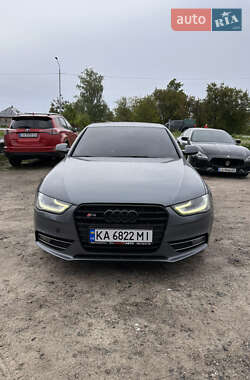 Седан Audi A4 2013 в Черкассах