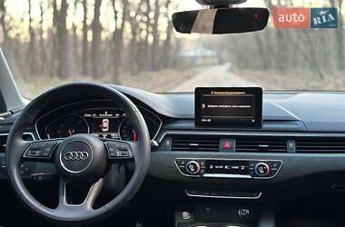 Седан Audi A4 2019 в 