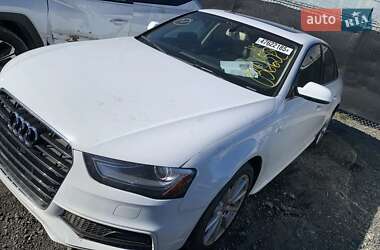 Седан Audi A4 2015 в 