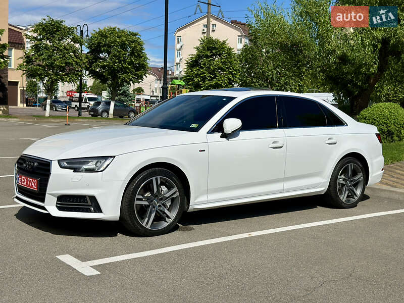 Седан Audi A4 2017 в Киеве