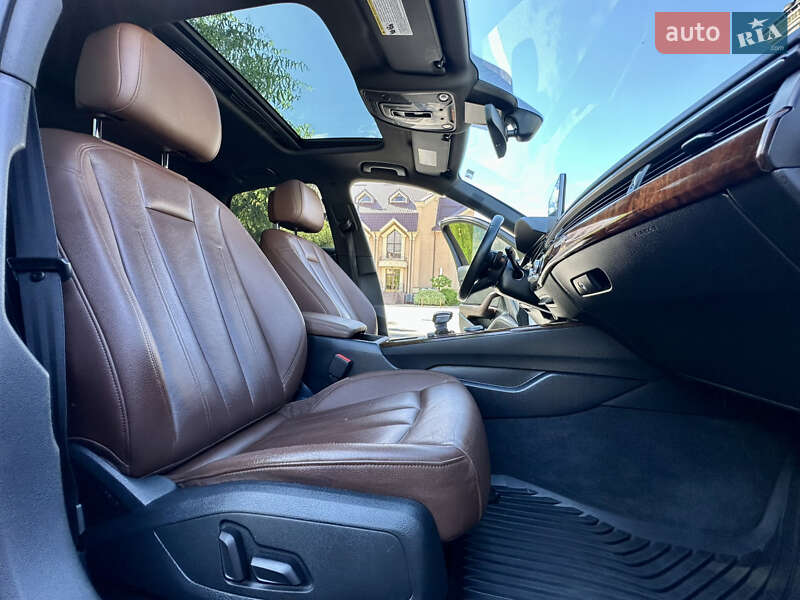 Седан Audi A4 2017 в Киеве