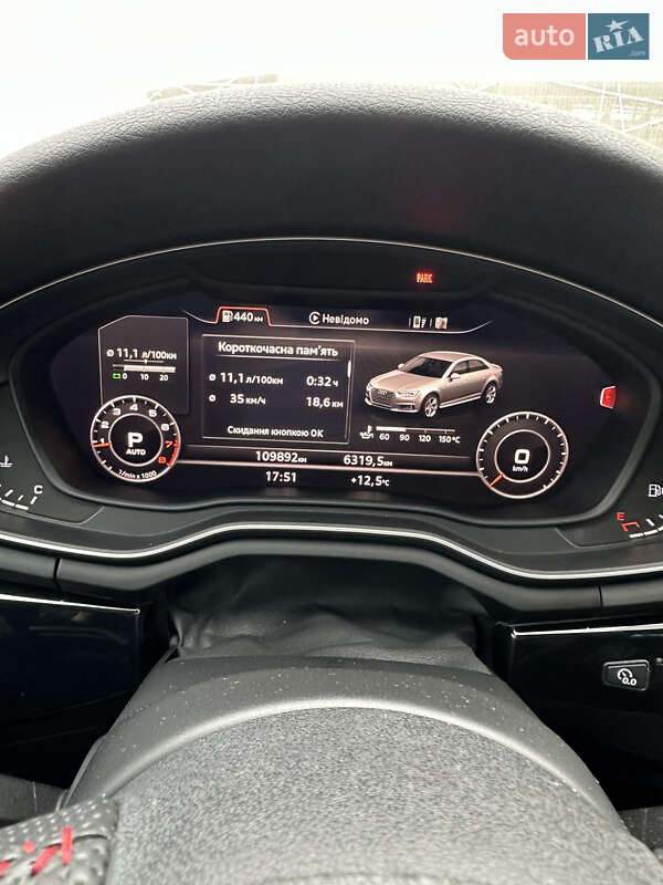 Седан Audi A4 2017 в Львове