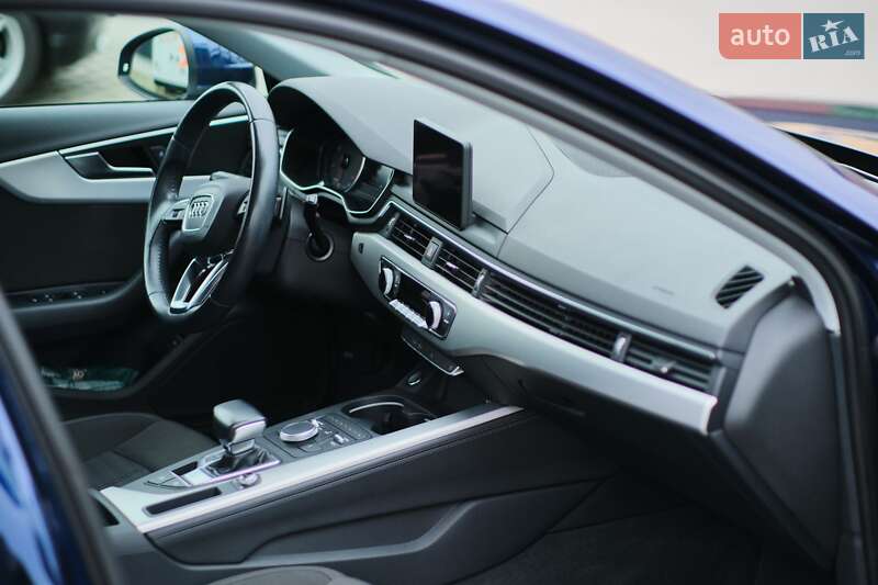 Універсал Audi A4 2019 в Хмельницькому