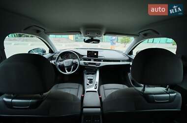 Универсал Audi A4 2019 в 