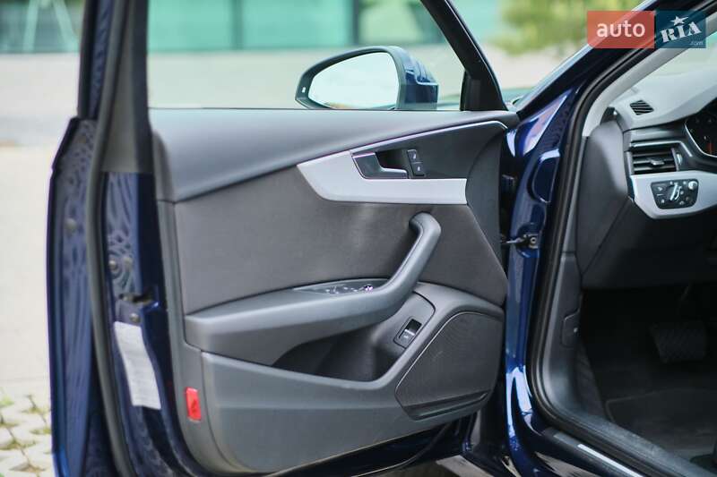 Універсал Audi A4 2019 в Хмельницькому