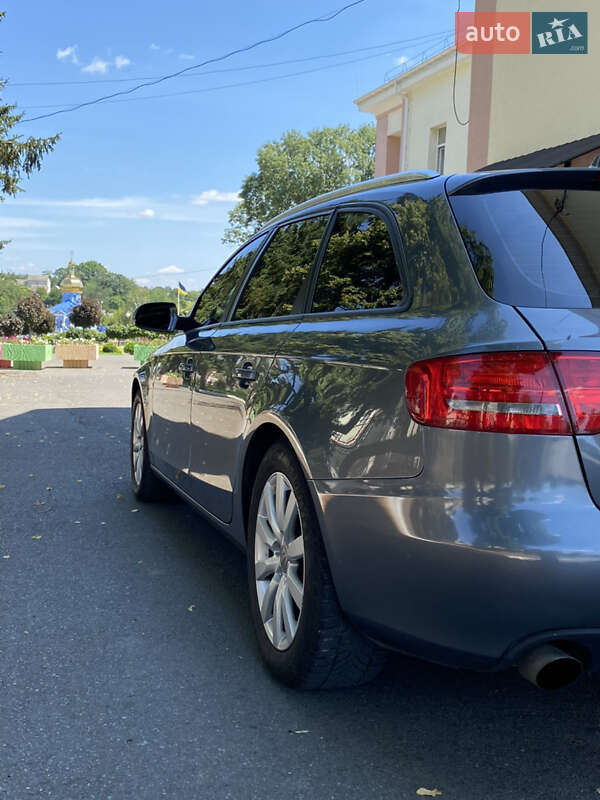 Універсал Audi A4 2012 в Тростянці