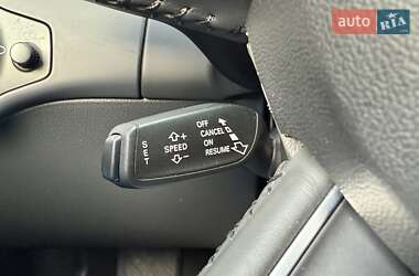 Седан Audi A4 2015 в 