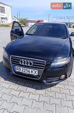 Седан Audi A4 2010 в 