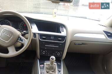 Седан Audi A4 2010 в 