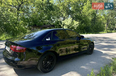 Седан Audi A4 2014 в 