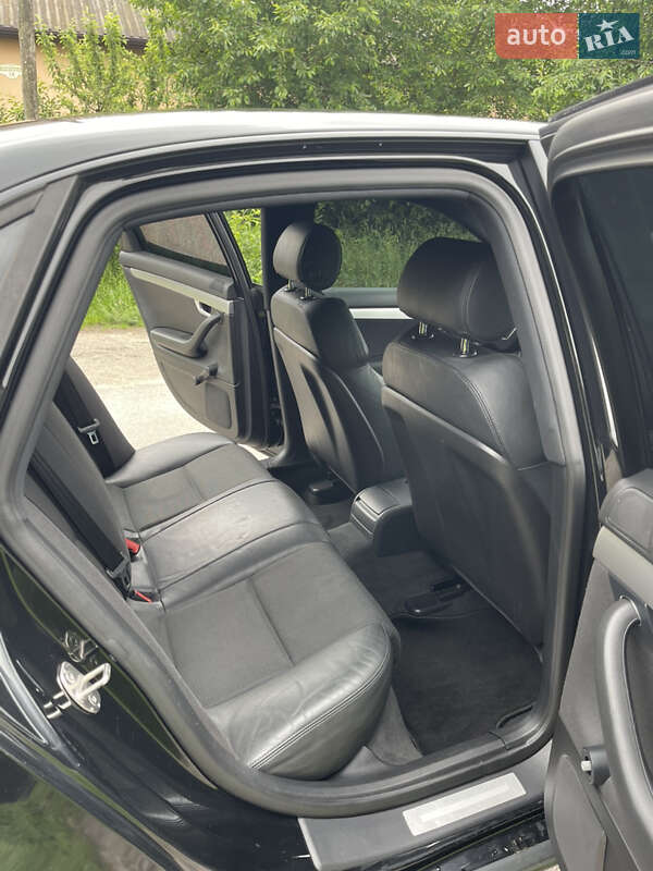 Седан Audi A4 2006 в Гнивани