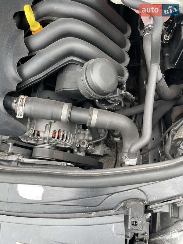 Седан Audi A4 2006 в Гнивани