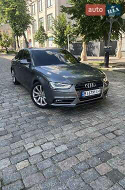 Седан Audi A4 2012 в Полтаве