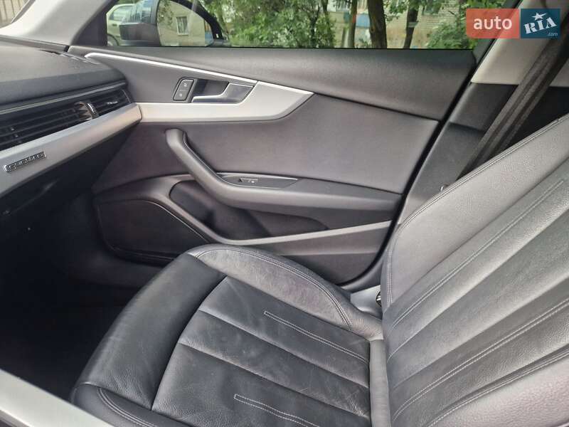 Седан Audi A4 2017 в Николаеве