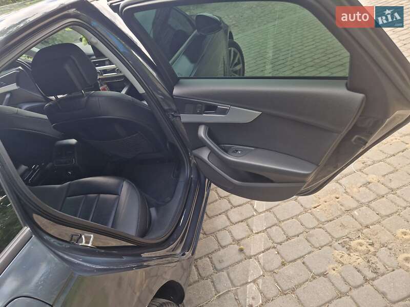 Седан Audi A4 2017 в Николаеве