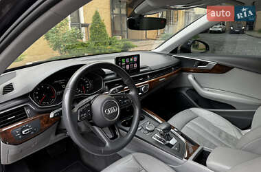 Седан Audi A4 2016 в 