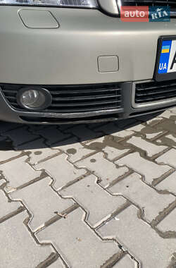 Седан Audi A4 2001 в 
