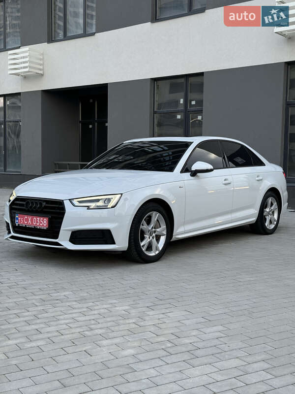 Седан Audi A4 2018 в Києві