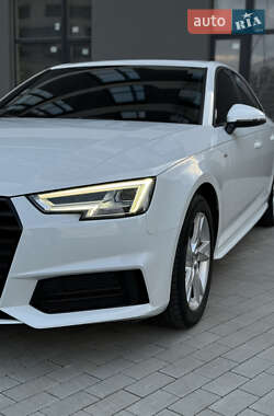 Седан Audi A4 2018 в 