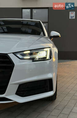 Седан Audi A4 2018 в 