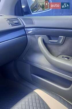 Седан Audi A4 2001 в 