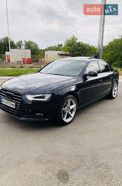 Седан Audi A4 2012 в Харькове