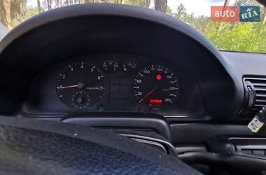 Седан Audi A4 1996 в 