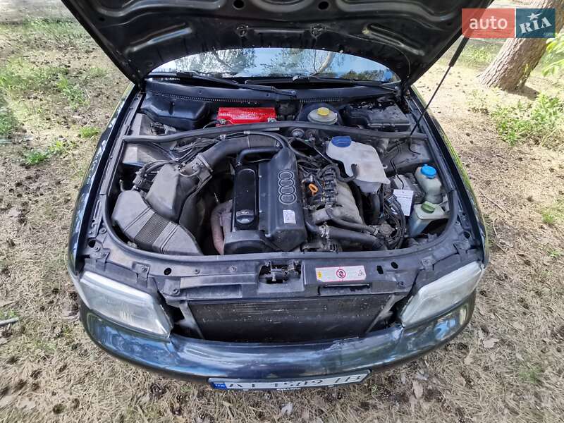 Седан Audi A4 1996 в Киеве