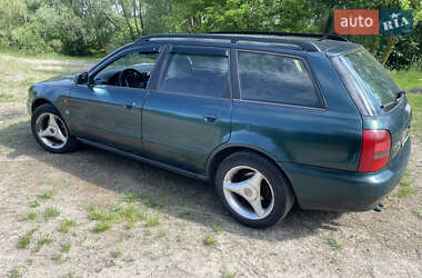 Универсал Audi A4 1996 в Киеве