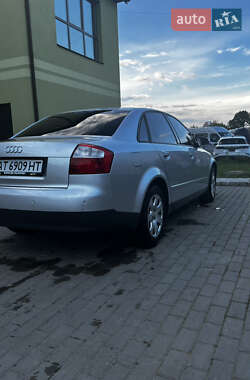 Седан Audi A4 2001 в 