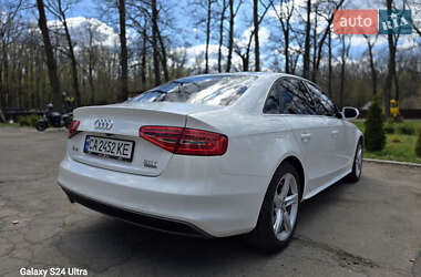 Седан Audi A4 2015 в Умані