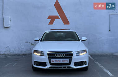 Седан Audi A4 2009 в 