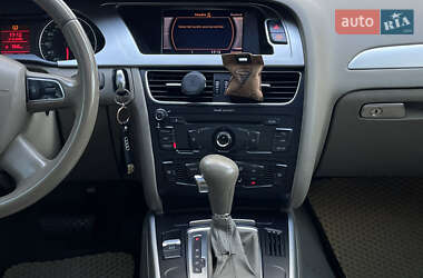 Седан Audi A4 2009 в 