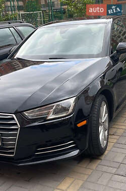 Седан Audi A4 2016 в 