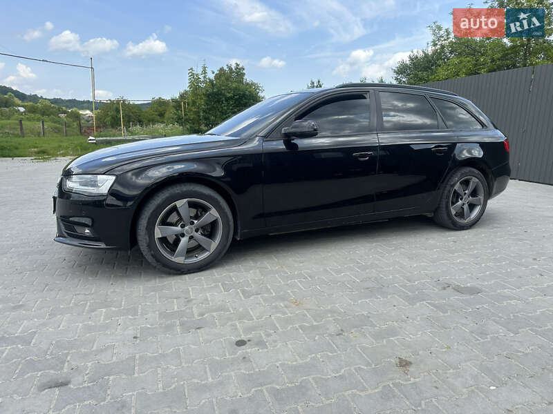 Універсал Audi A4 2013 в Хотині