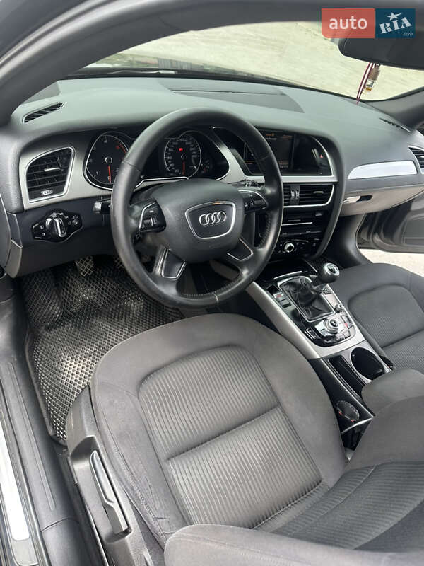 Універсал Audi A4 2013 в Хотині