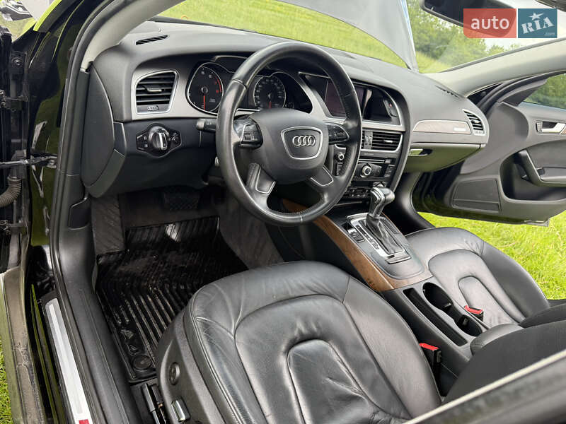 Седан Audi A4 2014 в Львове