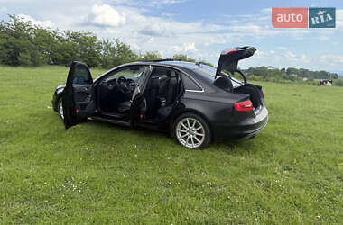 Седан Audi A4 2014 в 