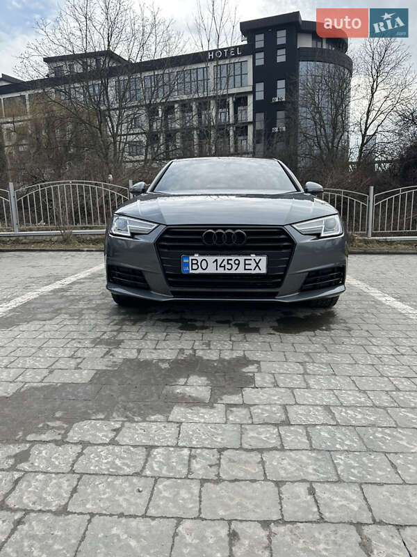 Седан Audi A4 2016 в Тернополі