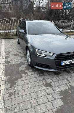 Седан Audi A4 2016 в 