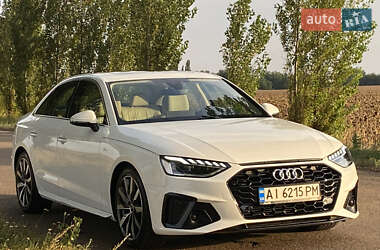 Седан Audi A4 2021 в 