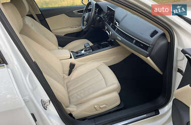 Седан Audi A4 2021 в 