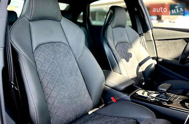 Седан Audi A4 2023 в 