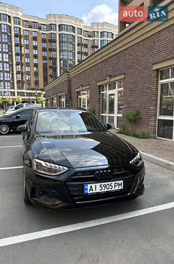Универсал Audi A4 2020 в Киеве