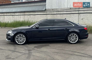 Седан Audi A4 2016 в 
