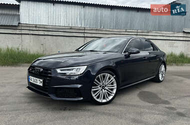 Седан Audi A4 2016 в Киеве