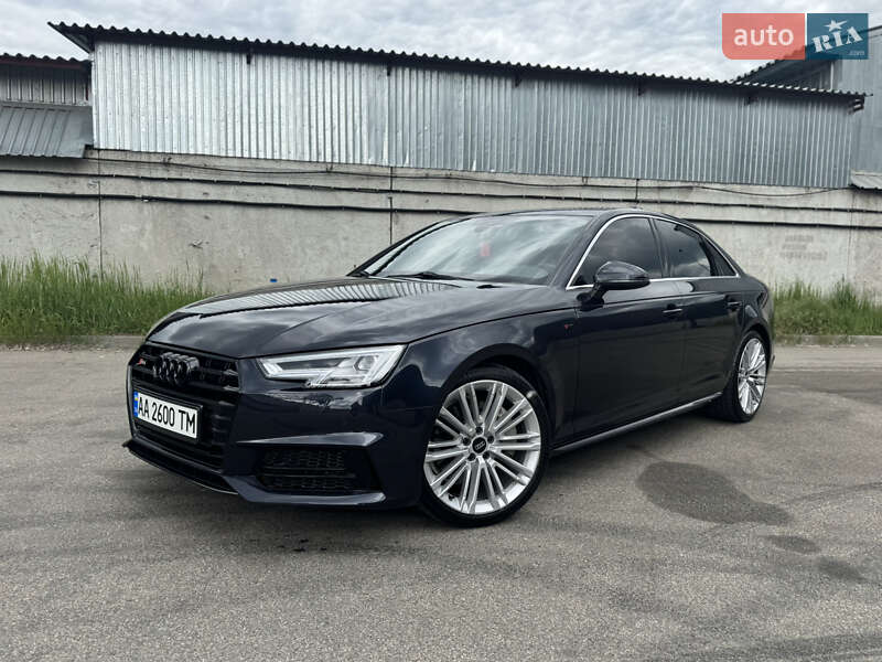 Audi A4 2016