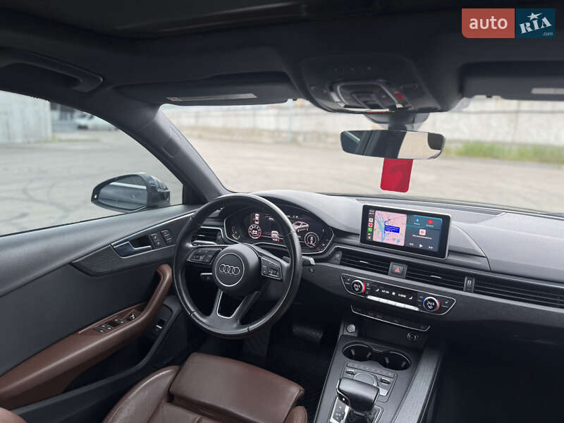 Седан Audi A4 2016 в Киеве