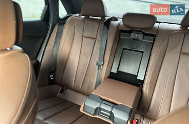Седан Audi A4 2016 в 