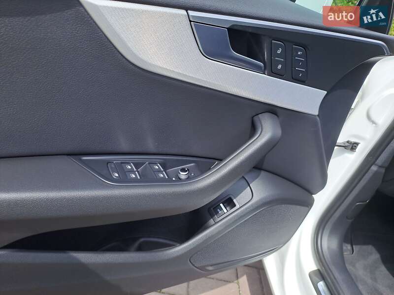 Седан Audi A4 2016 в Луцке